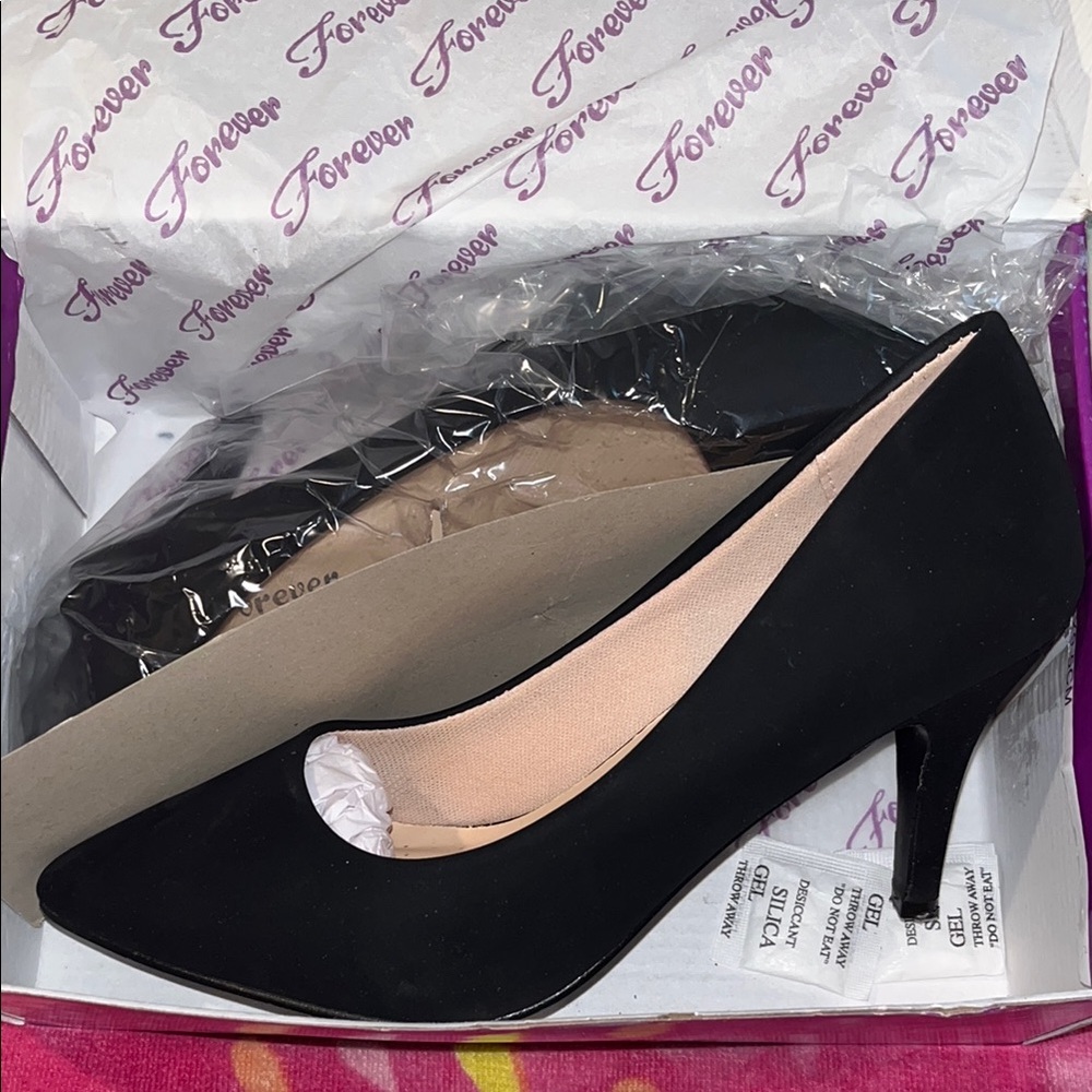 Forever 21 Black Classic Heels